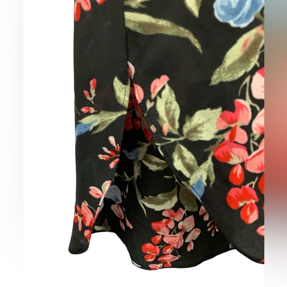 New! Vince Camuto floral chiffon sheer sleeveless v-neck blouse, black, small - Picture 5 of 7